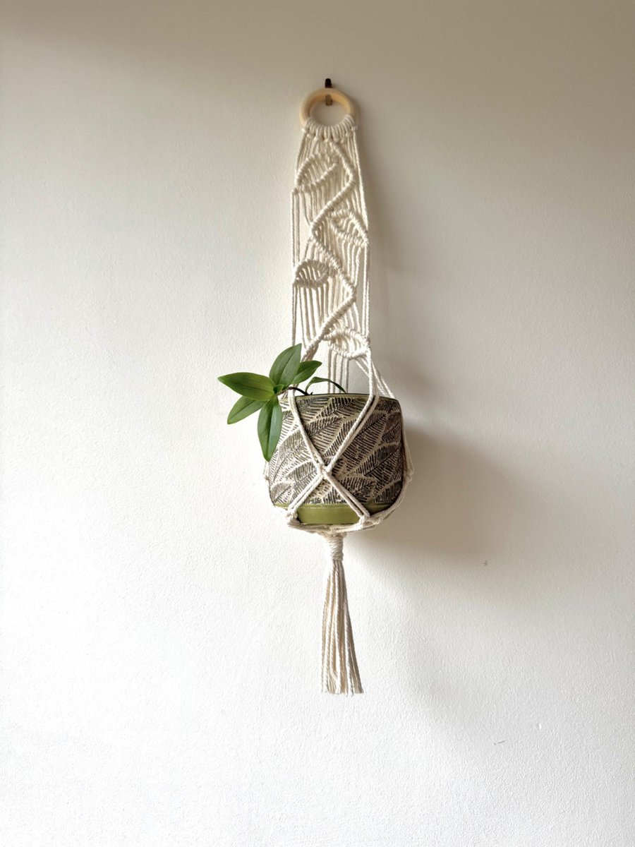 Leaf Macrame Plant Hanger