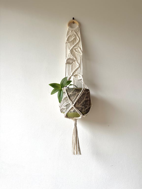 Leaf Macrame Plant Hanger