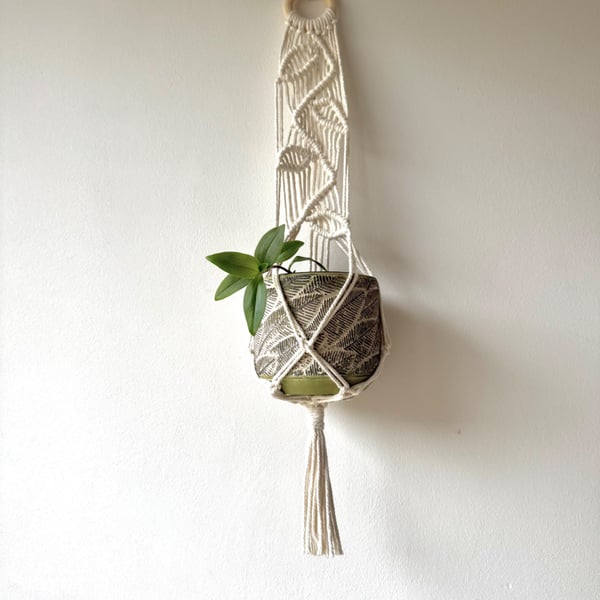 Leaf Macrame Plant Hanger