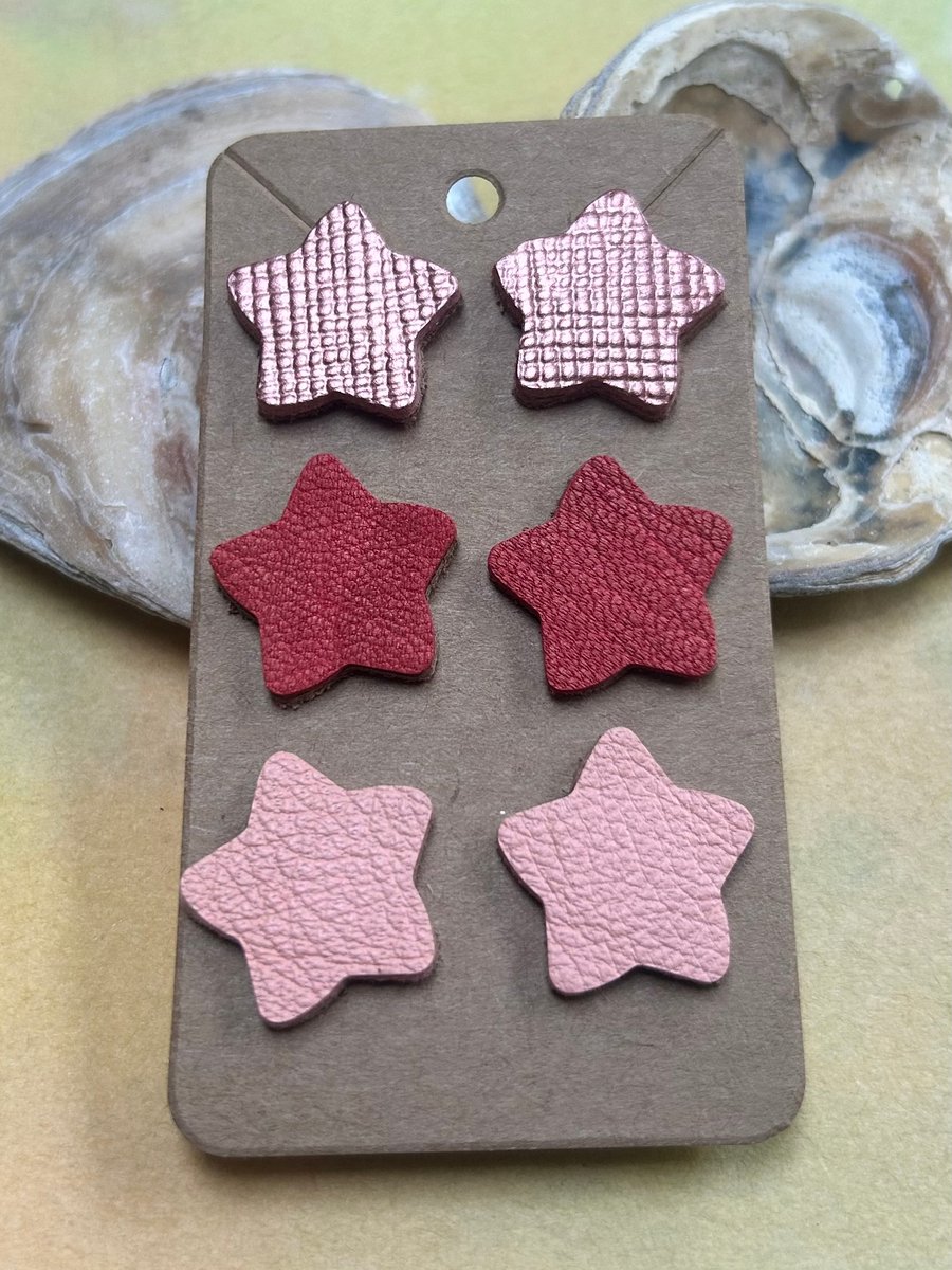 Star earrings in leather set of three