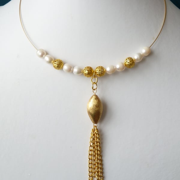 Freshwater Pearl & Gold Tassel Memory Wire Necklace - Genuine Gemstone