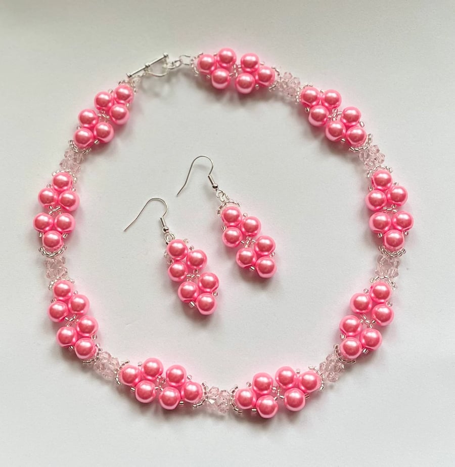 Pretty In Pink Glass Pearl Beaded Necklace & Earrings Womens Jewellery