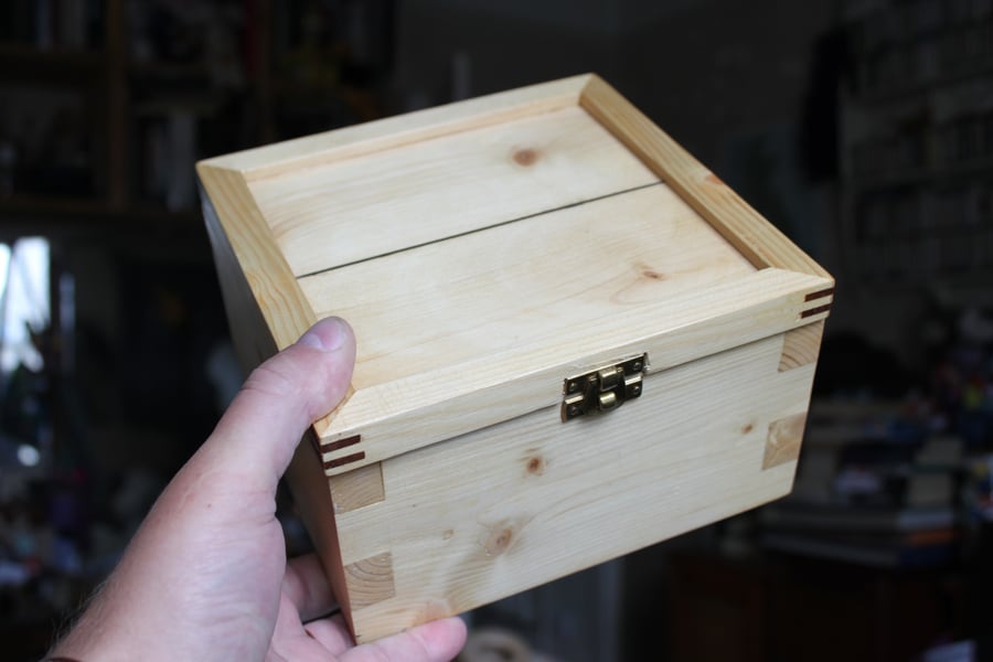Pine box with ebony stripe and lift out tray