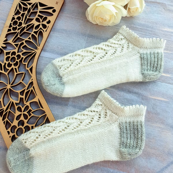 Hand knitted socks, White wool socks, Ankle socks, Luxury bed socks, Lace socks 