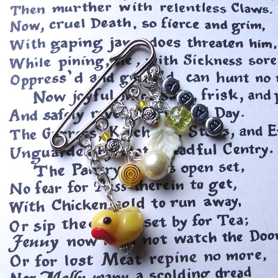 Mum Baby Duckie Kilt Pin Brooch in Yellow