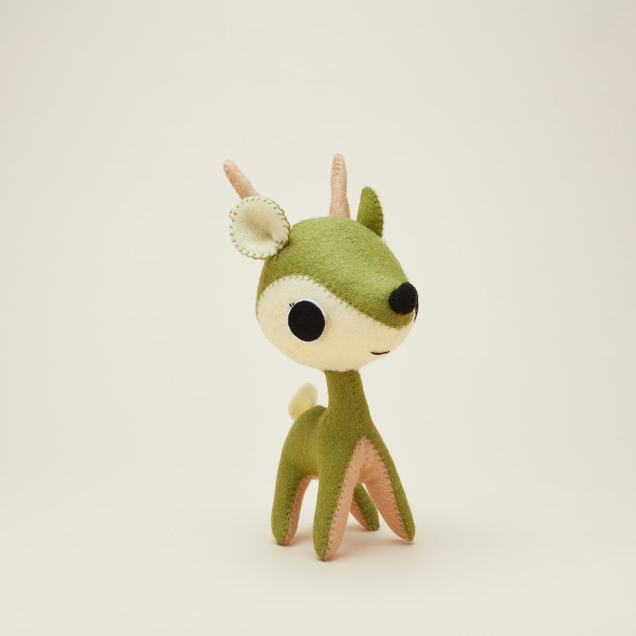 Green felt Deer ornament - woodland animal gift