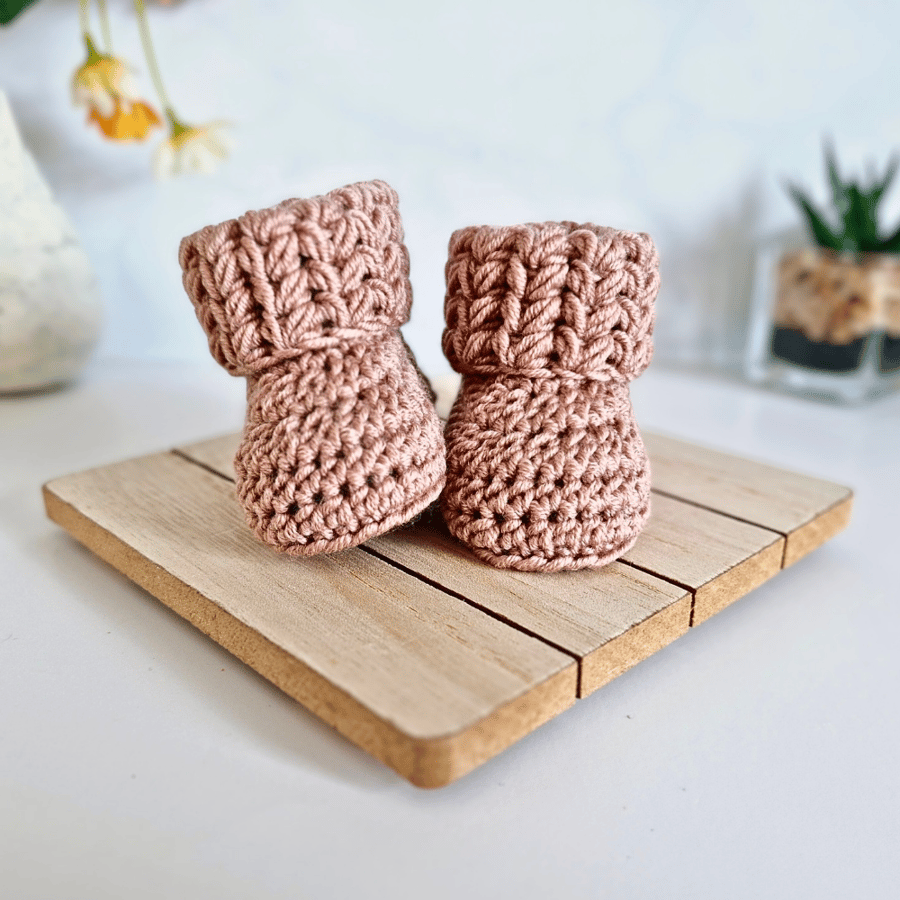 Merino Wool Newborn Baby Booties – Crochet in Desert Rose