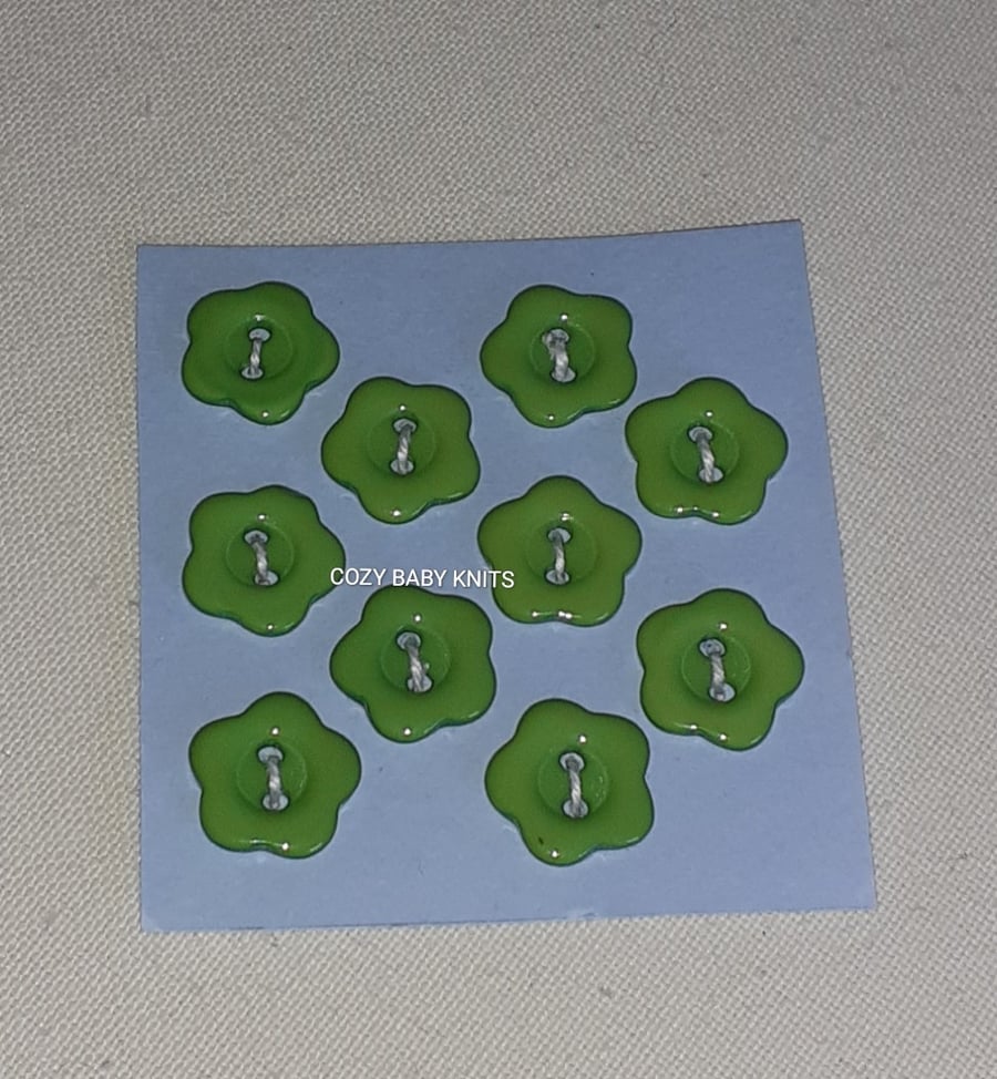 13MM GREEN FLOWER BUTTONS WITH TWO HOLES FOR ATTACHING 