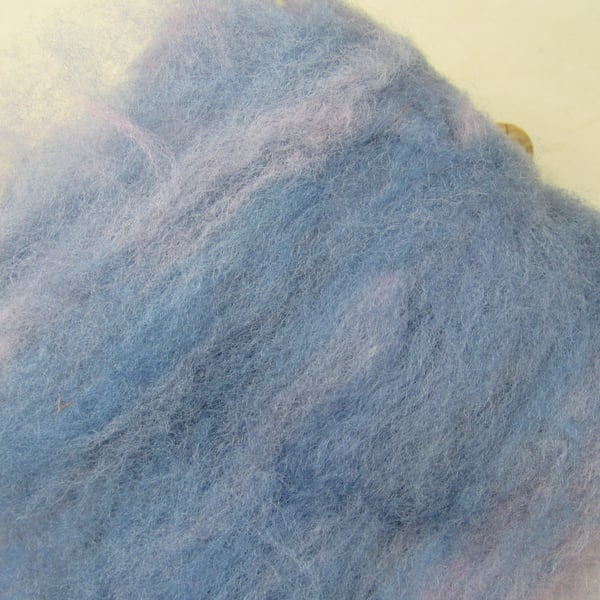 10g Naturally Dyed Indigo Cochineal Blend Llanwenog Felting Wool