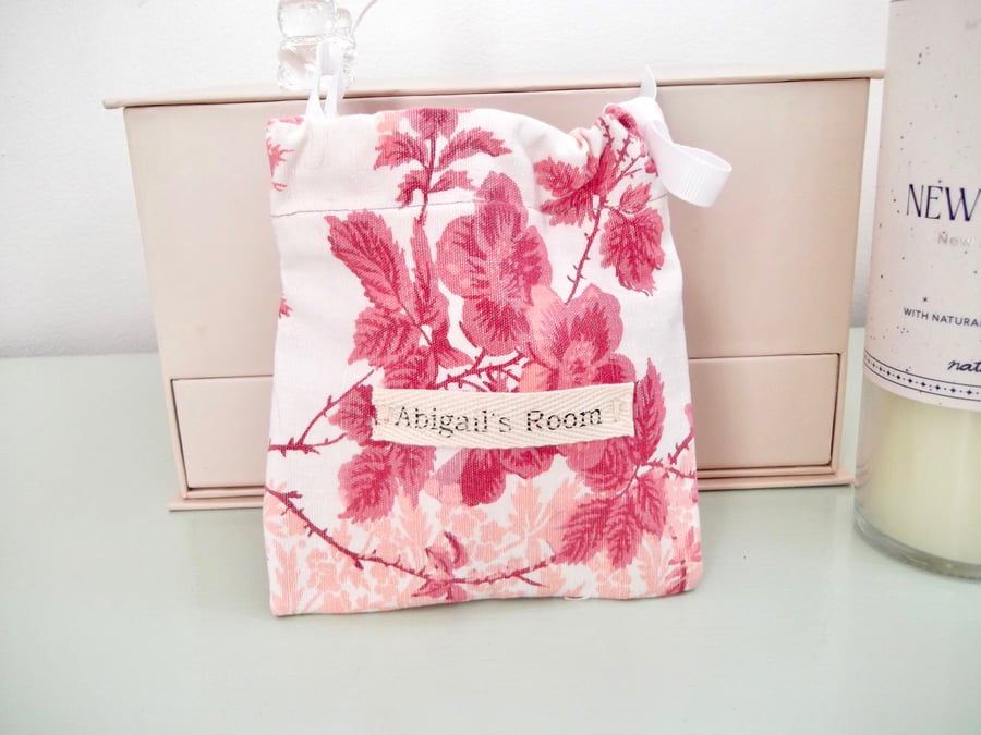 Vintage Pink Floral Cotton Lavender Bag, Drawstring bag with lavender 