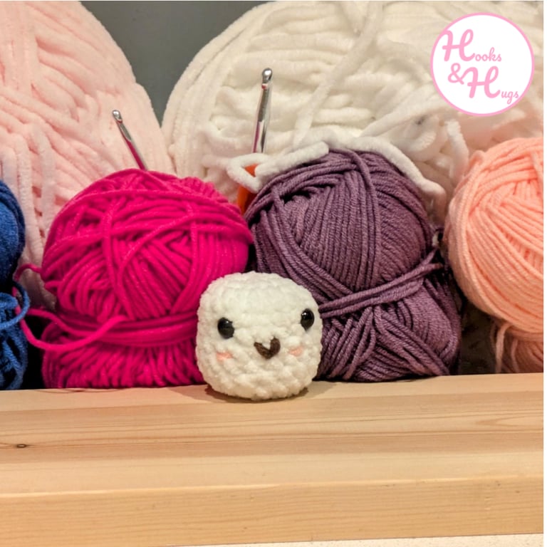 Small crochet marshmallow character - 4cm  x 4cm