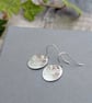 Sterling Silver Leafy Vine Oval Disc Earrings - JBJ1116 - Image 2