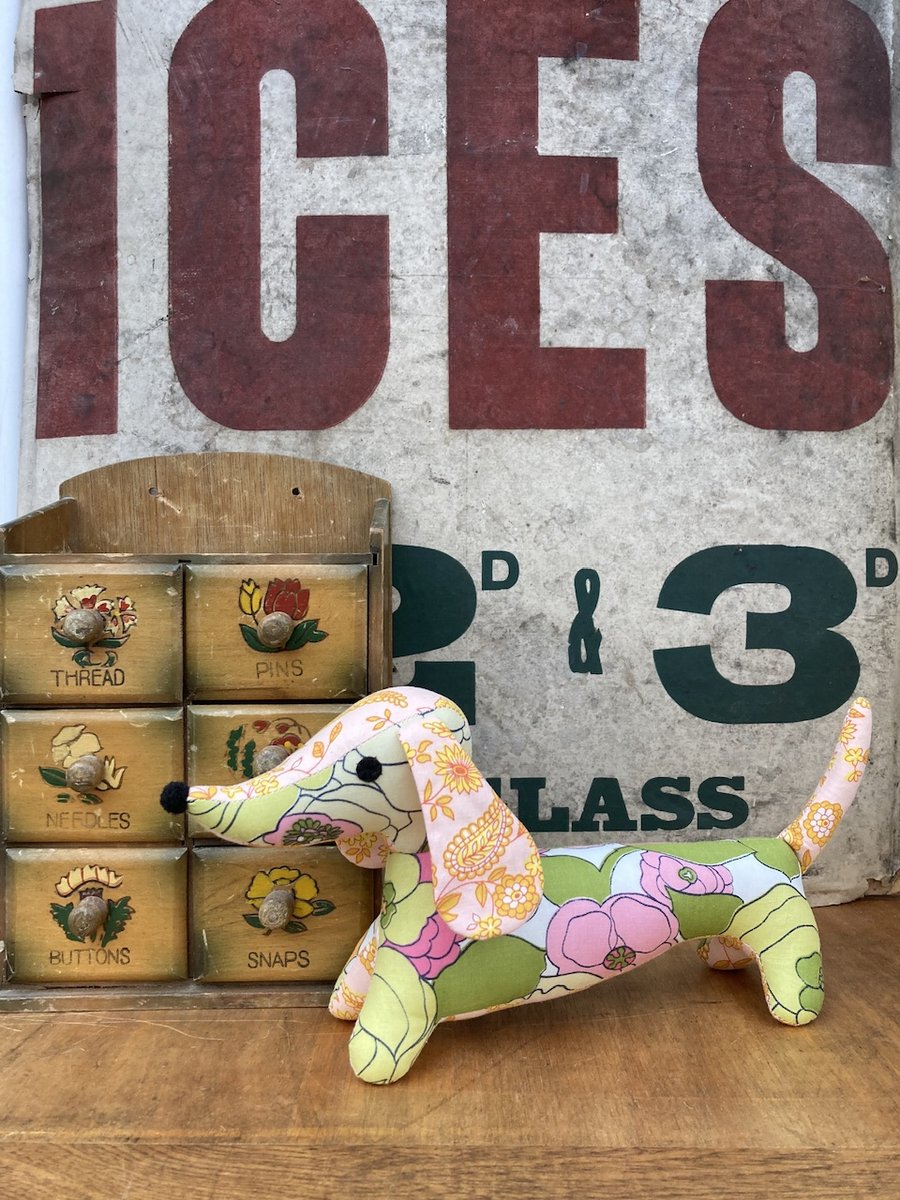 Snossage The Vintage Fabric Sausage Dog   (pink & green)