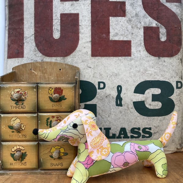 Snossage The Vintage Fabric Sausage Dog   (pink & green)