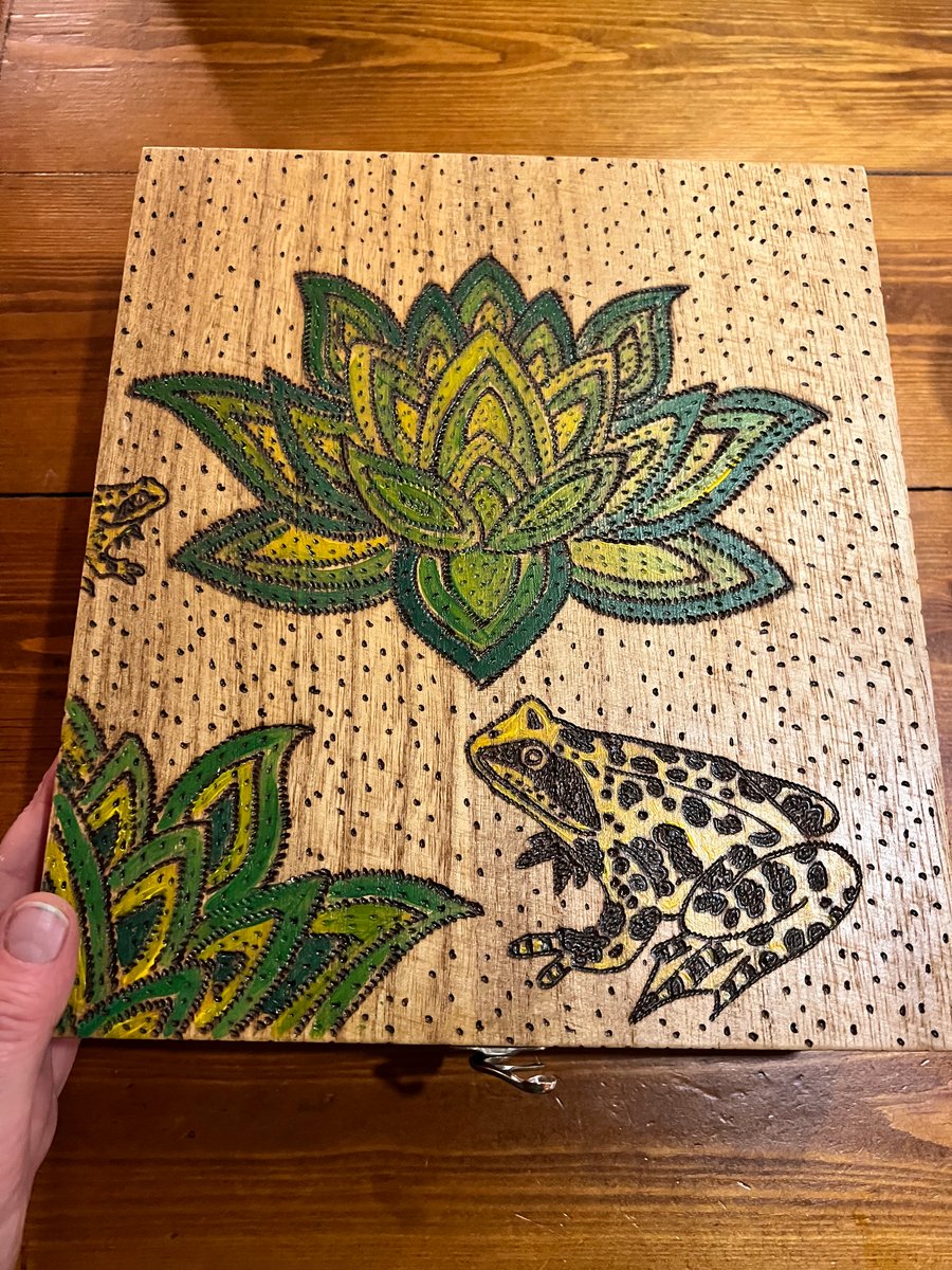 Frog design wooden tea caddy, keepsake box, gift for frog lover.