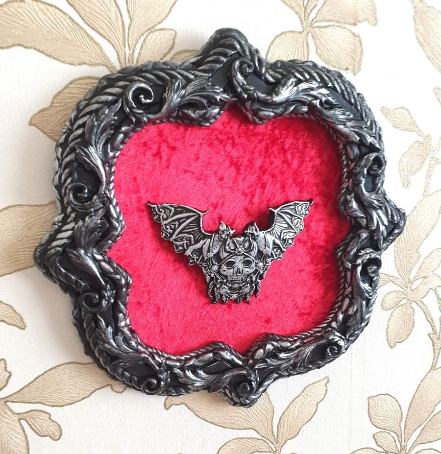 gothic Skull Wall Hanger witch decor 