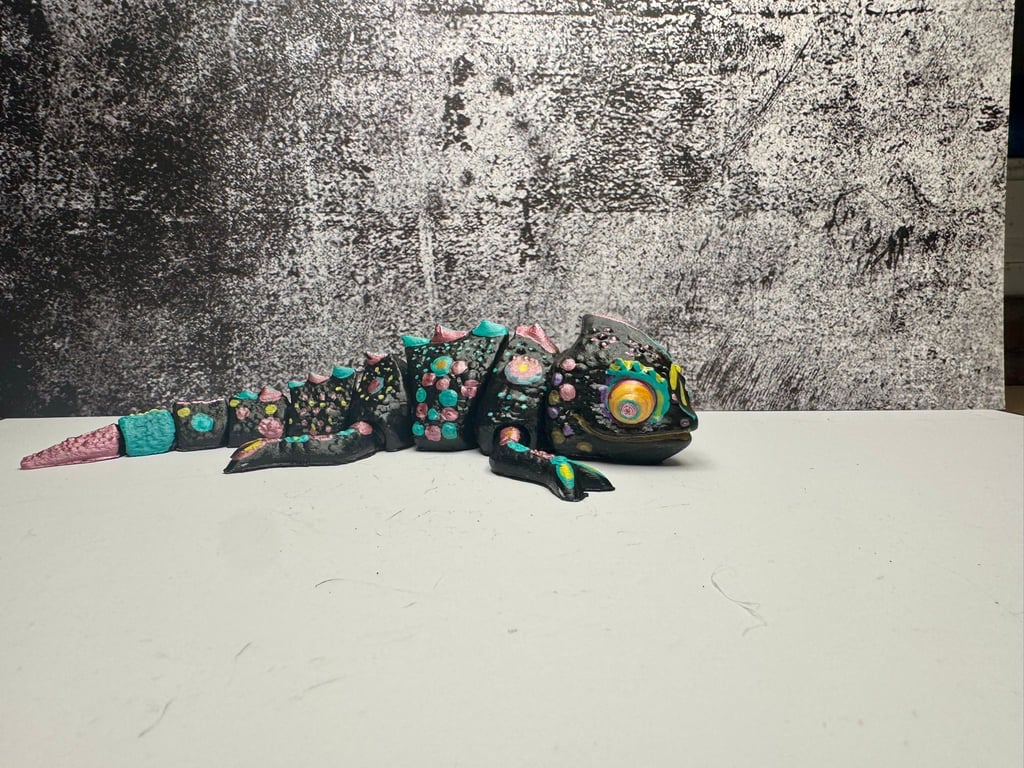 Articulated Chameleon Figure – Handpainted Custom 3D Printed Model