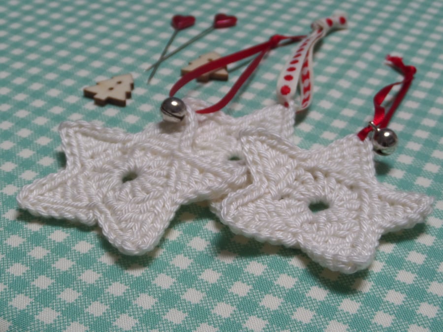 Crochet Star Tree Decoration in Cream (set of 3)