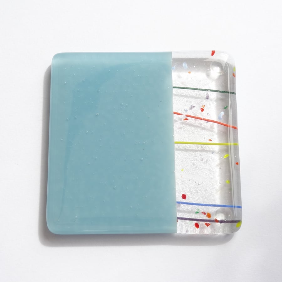 Blue fused glass coaster, 9cm, handcrafted, 6mm thick (0194)