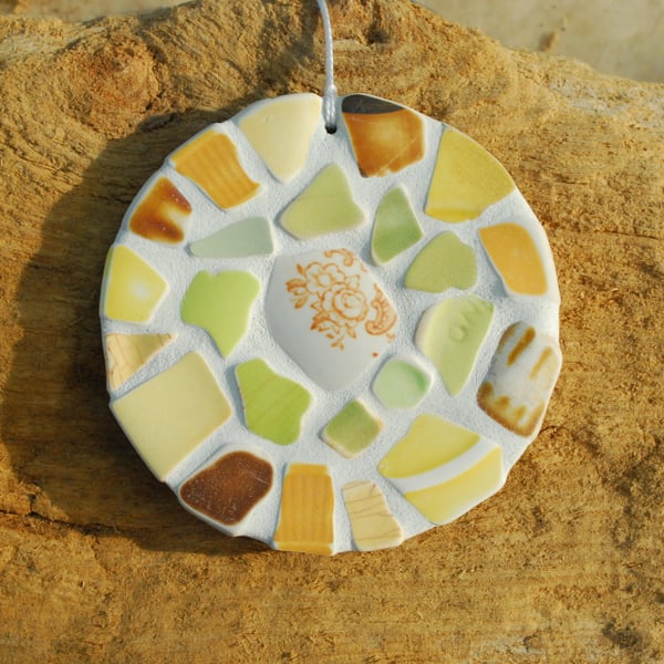 Beach pottery hanger with flowers
