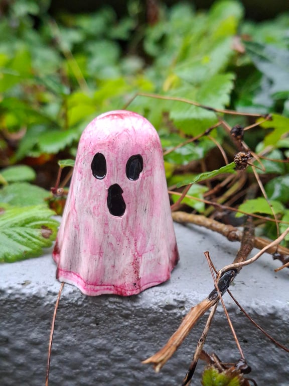 Ghost Ghostie Ornament Decoration SHELBY Valloween unique different spooky cute