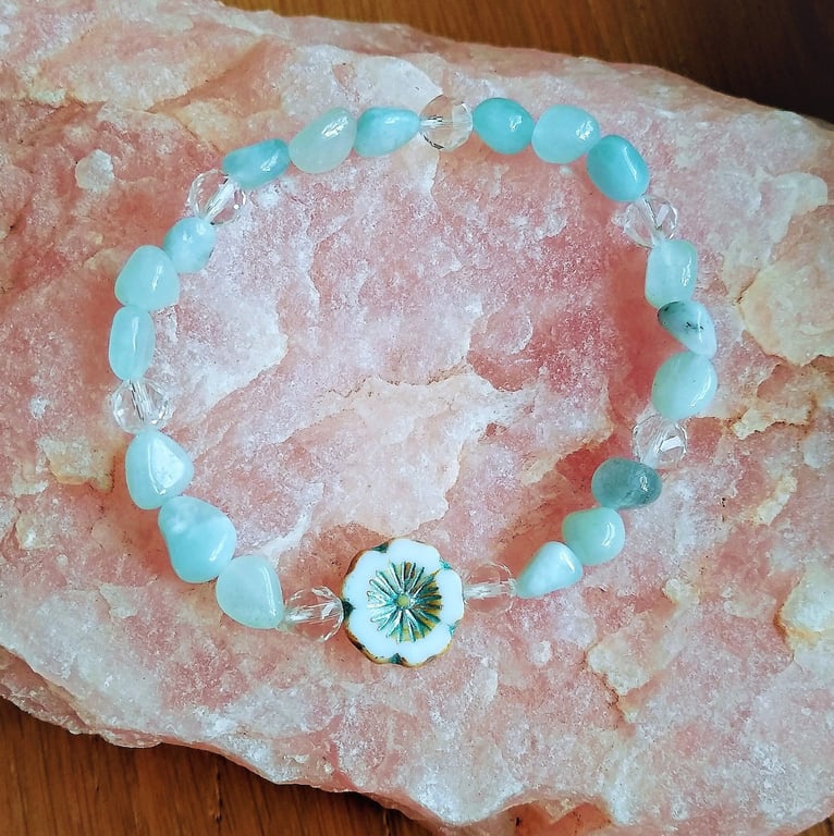 Aquamarine and Clear Quartz Stretchy Bracelet 7.5 inch