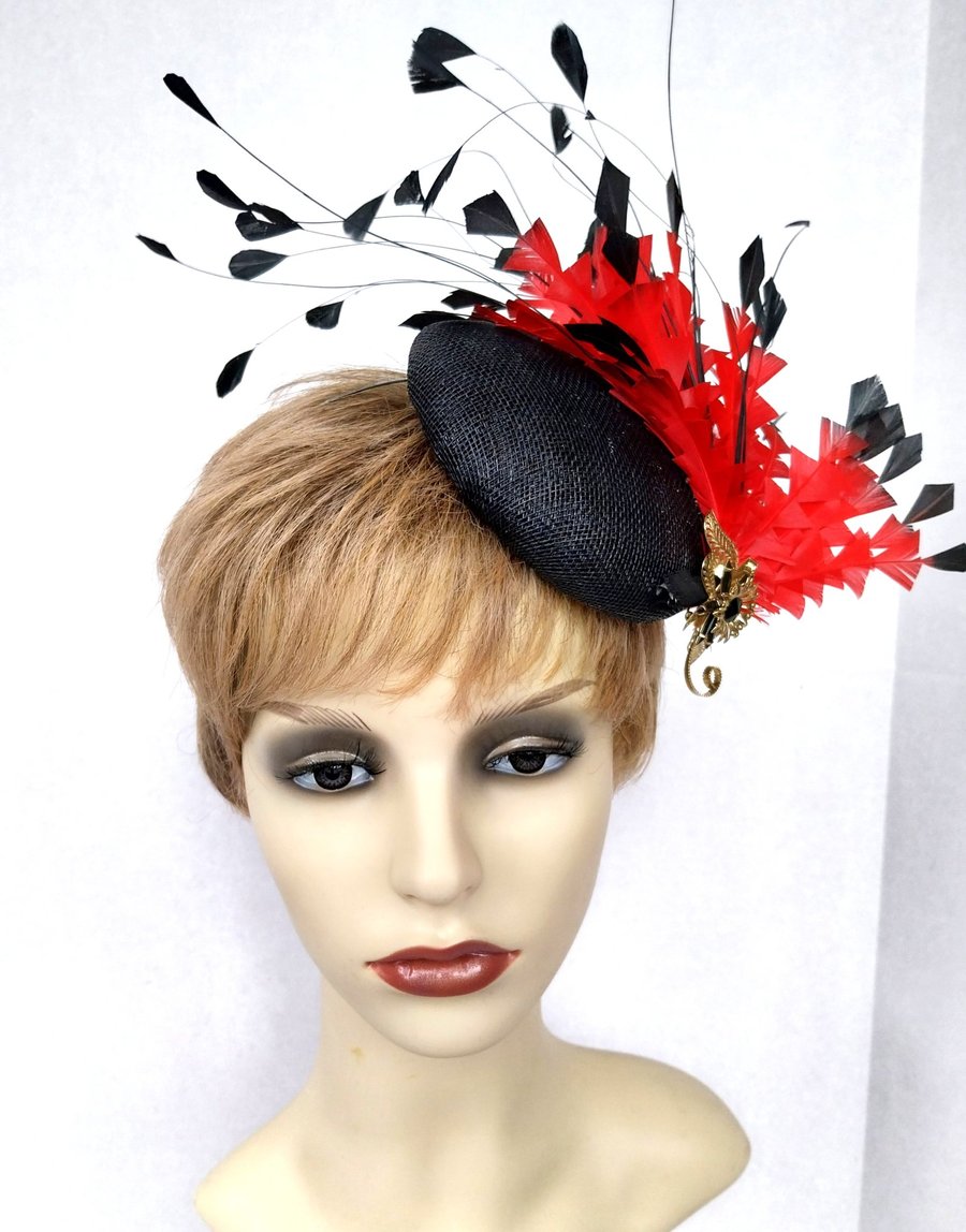 Special black and red fascinator
