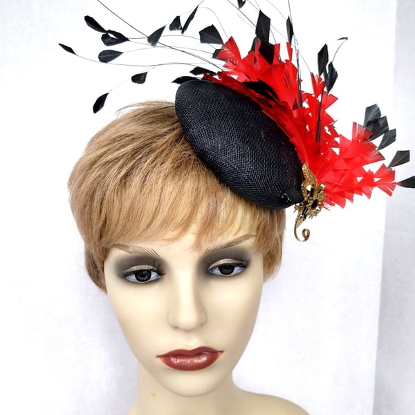 Special black and red fascinator
