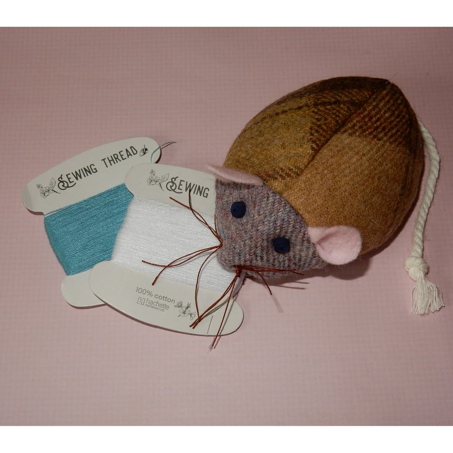 Tweed mouse pin cushion