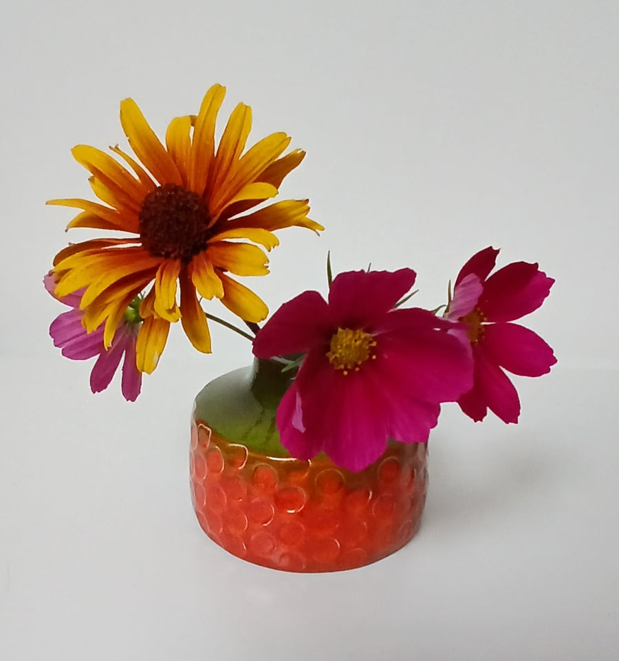 Bud vase