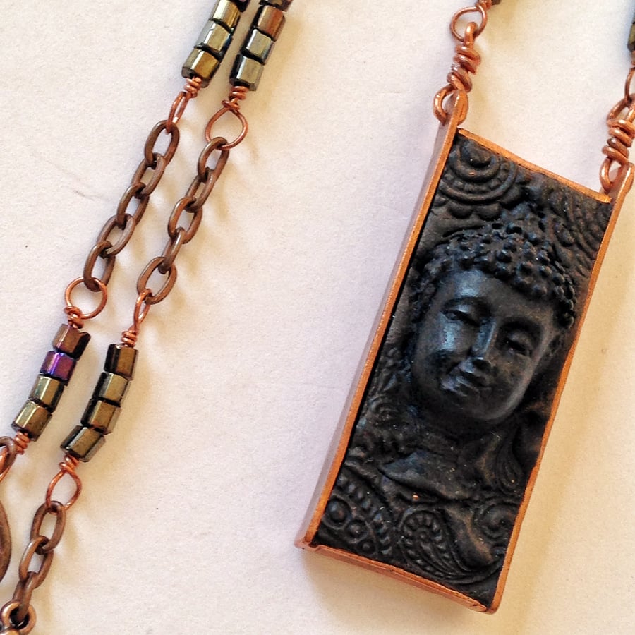 Buddha and bead necklace 