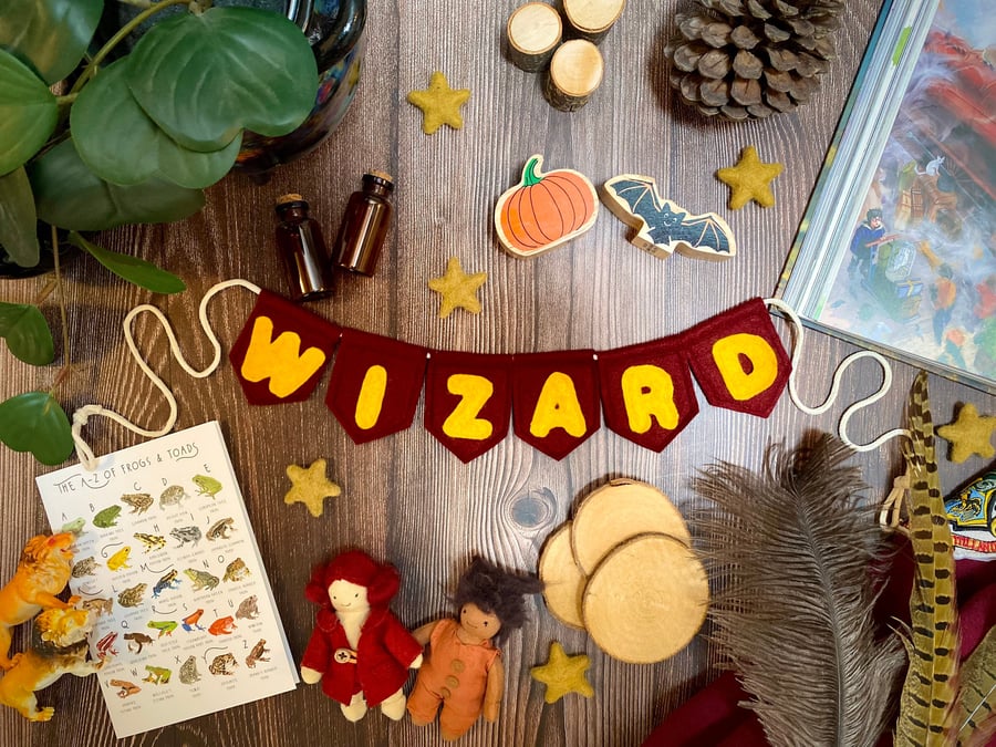 Wizard Magic School Red & Gold House Colours Mini Bunting Garland