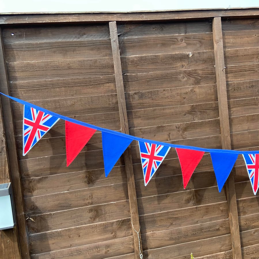 Jubilee Bunting Red White & Blue - 18 Flags with FREE P&P