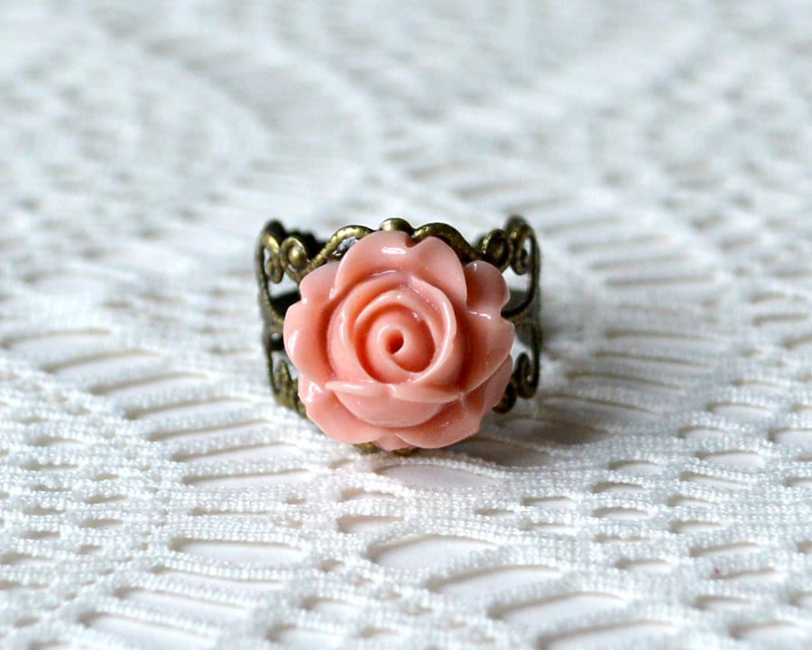 Dusky Pink Rosebud Ring
