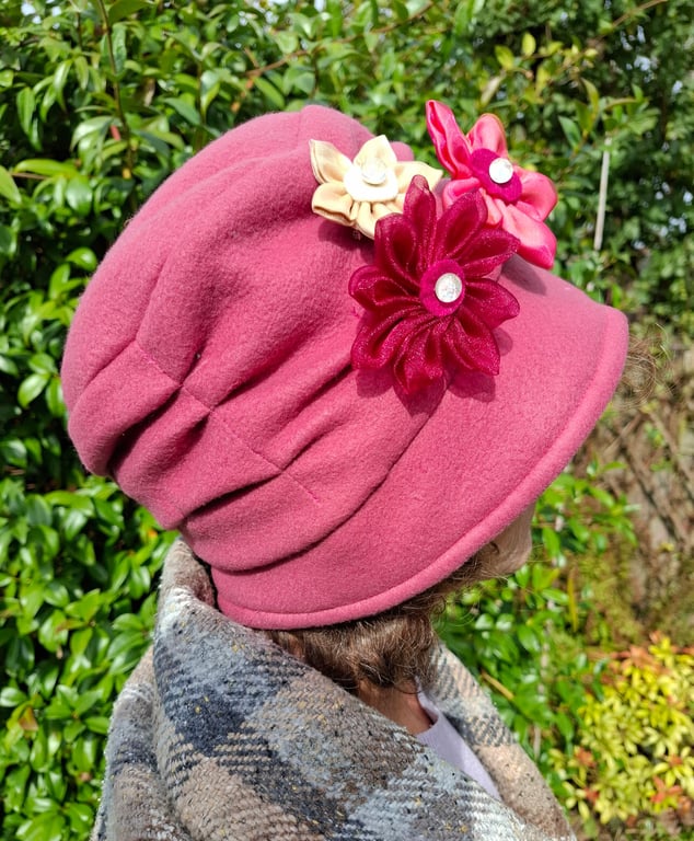 Winter Fleece Vintage Style Ladies Cloche Hat