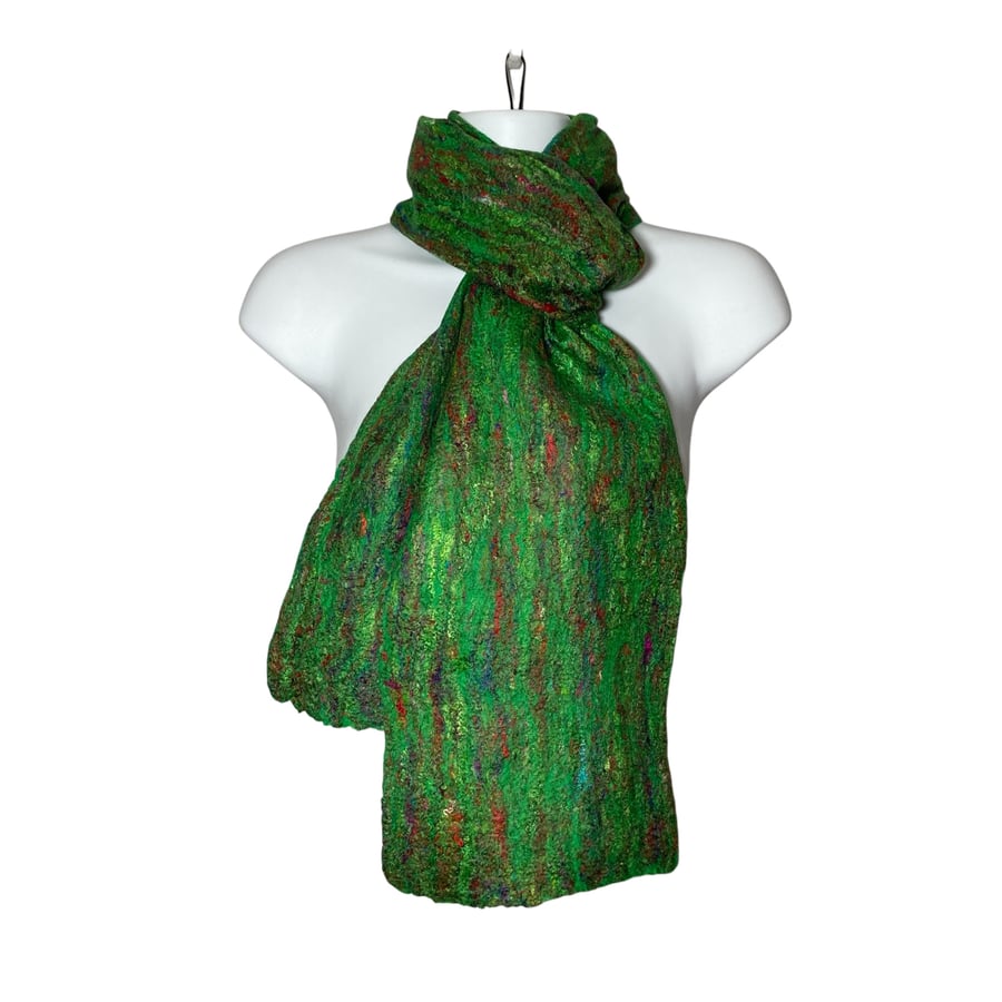 Scarf, emerald green merino wool and silk fibres, wet felted