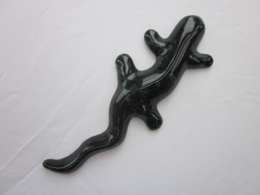 Handmade cast glass lizard - green sparkle