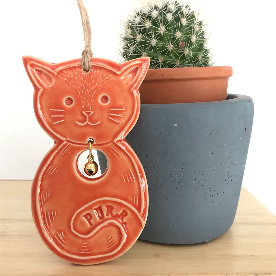 Ceramic Cat decoration with little bell (ginger)