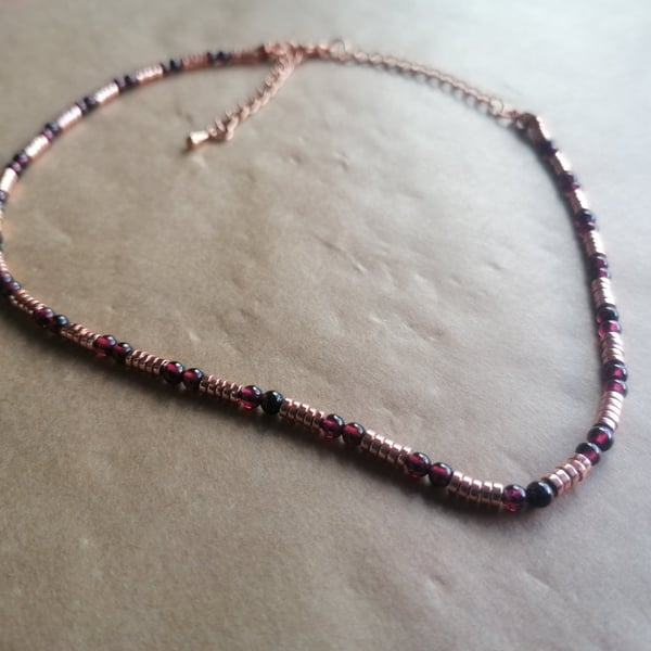 Rose and Garnet, simplicity necklace. 