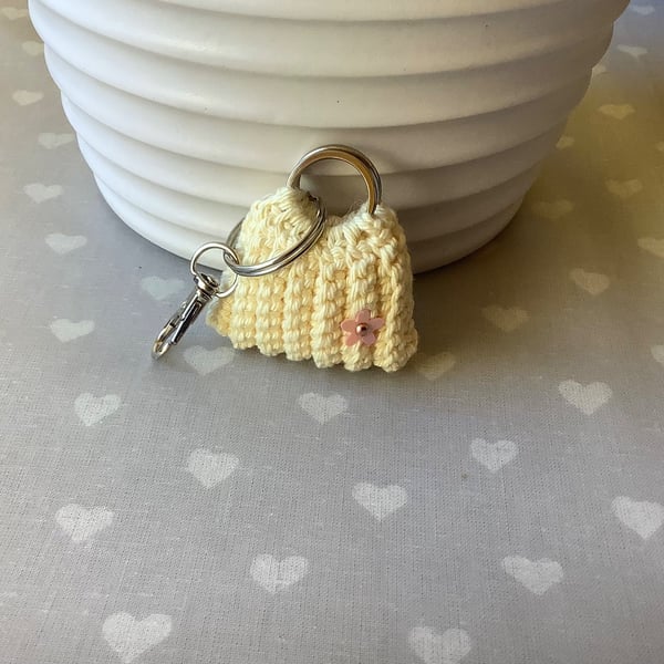 Keyring small crochet bag, very elegant accessory