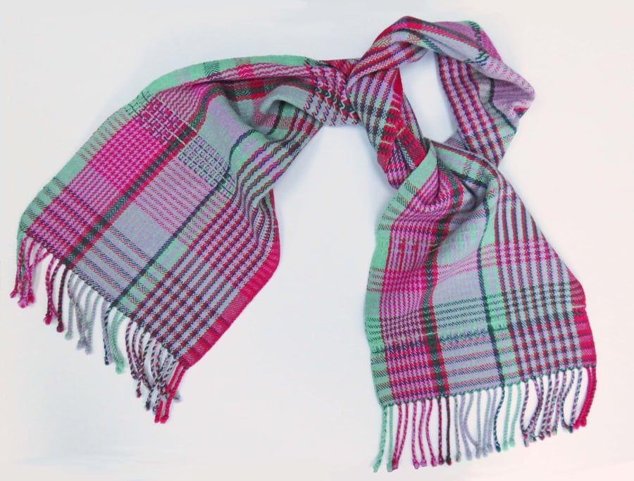 Handwoven lambswool scarf