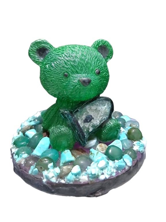 Enchanted Bear Guardian – Turquoise Howlite & Green Agate  