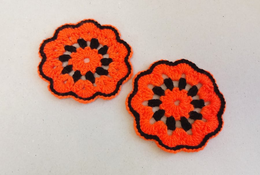 Coasters in orange and black, Halloween table mats, set of 2