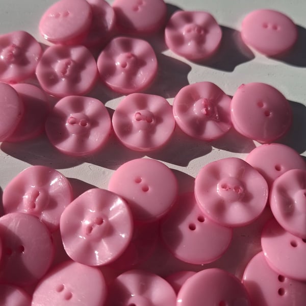 50 x Acrylic 15mm 2 Hole Pink Buttons