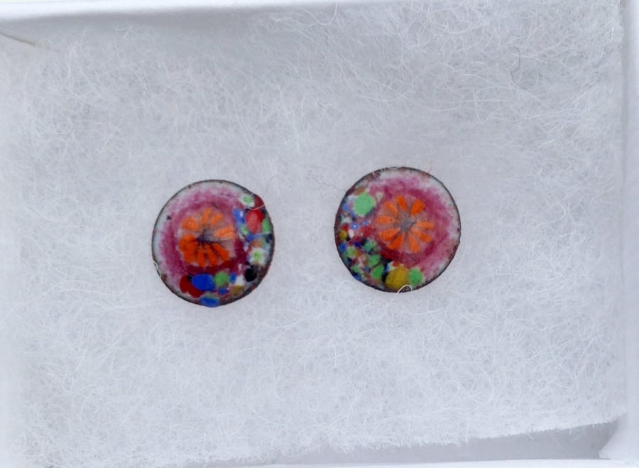 ROUND STUD EARRINGS, ENAMELLED ON COPPER WITH STERLING SILVER BACKS - 9MM