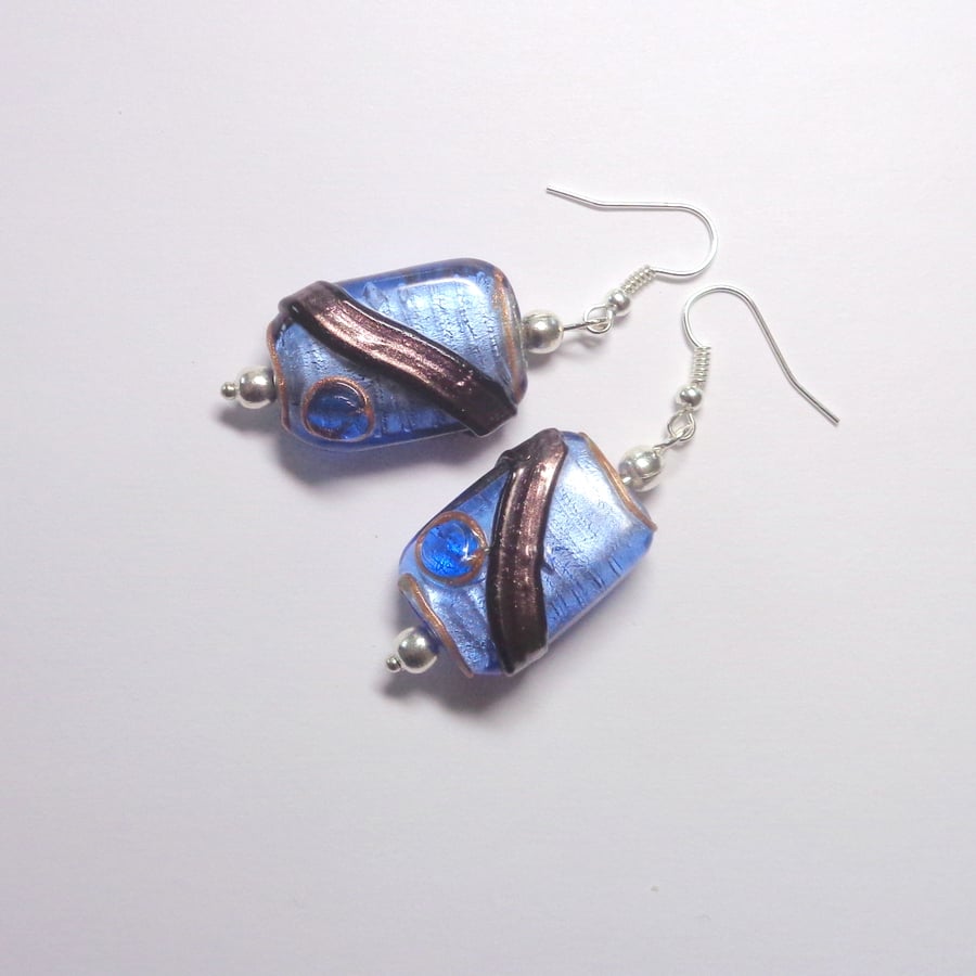 Shiny cornflower-blue and coffee brown glass bead drop earrings