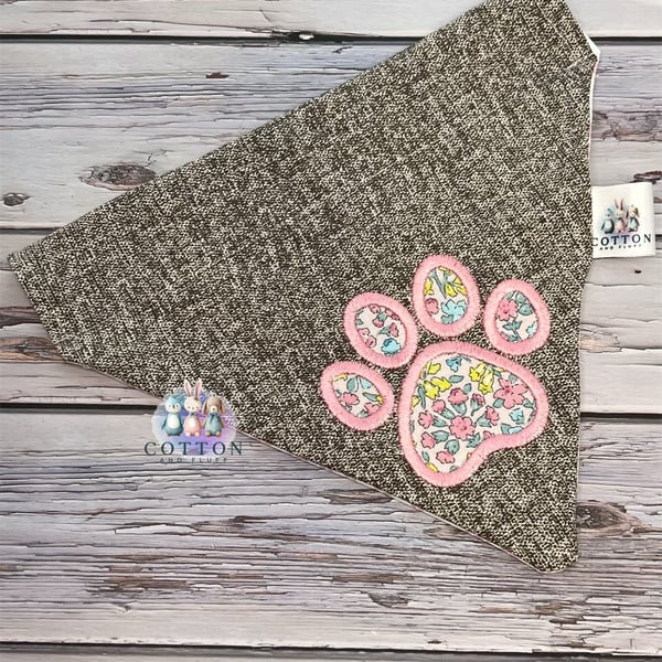 Dog Bandana with an appliqué paw
