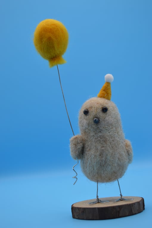 needle felted Birthday Bird