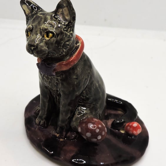 Miniature ceramic witches cat sculpture 