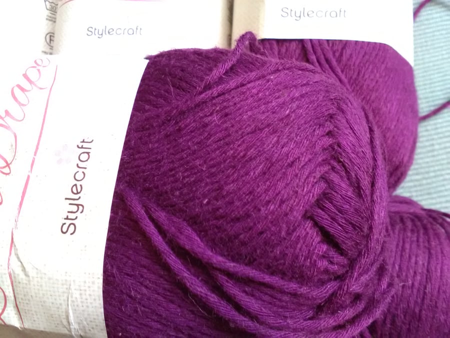 100g STYLECRAFT LINEN DRAPE DK in Eggplant